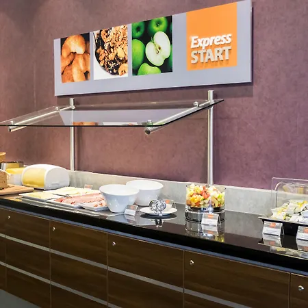 Express By Ihg Hotel Gütersloh
