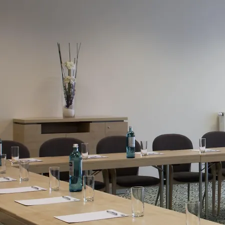 Express By Ihg Hotel