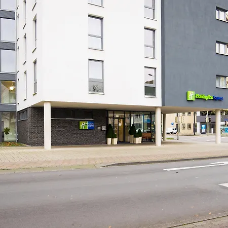 Express By Ihg Hotel 3*