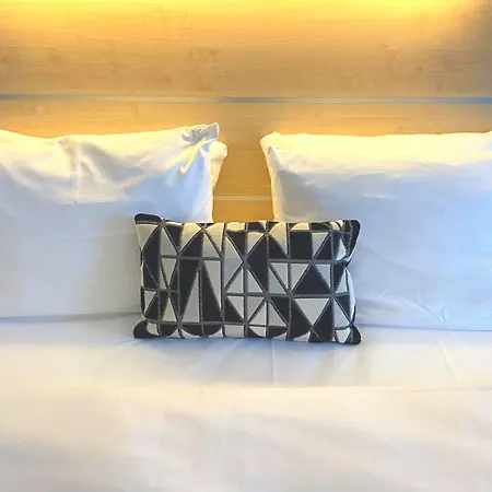 Express By Ihg Hotel