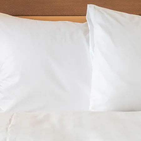 Express By Ihg מלון 3*