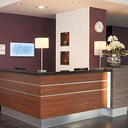 Express By Ihg Hotell