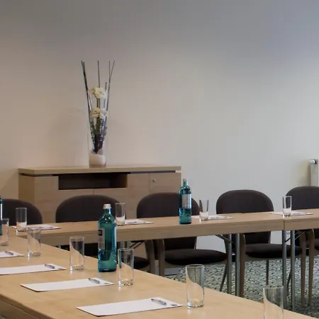 Express By Ihg מלון