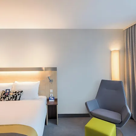 Express By Ihg מלון