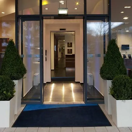 Express By Ihg 3*