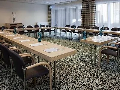 Express By Ihg 3* 居特斯洛