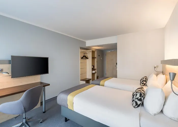 Express By Ihg 3* 居特斯洛