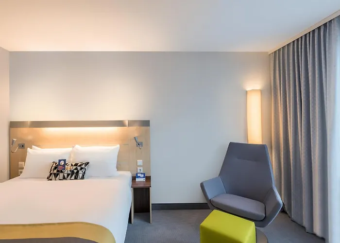 Express By Ihg ギュータースロー